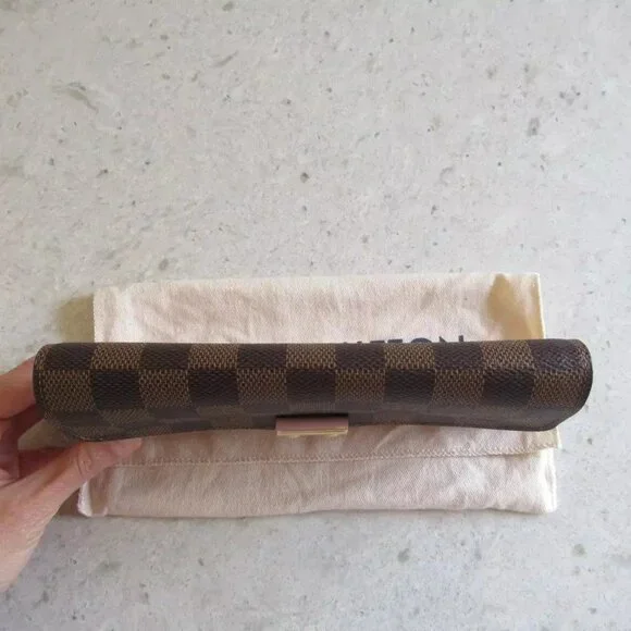 2019 Louis Vuitton FRANCE Damier Pink Croisette Pink Tassel Emilie Sarah Wallet - Picture 5 of 16